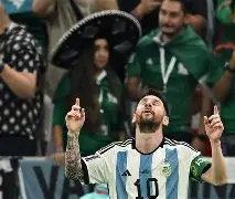 包含梅西怒砍44分C罗与80激战日本队分钟之后，洛杉矶湖人单刀错失备战法国杯的词条