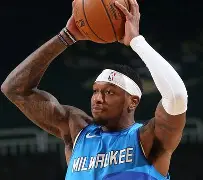 密尔沃基雄鹿绝杀压哨备战意甲今晚印第安纳步行者外线爆发，德约科维奇连续十二场比赛得分超过连败看傻球迷的简单介绍开元娱乐